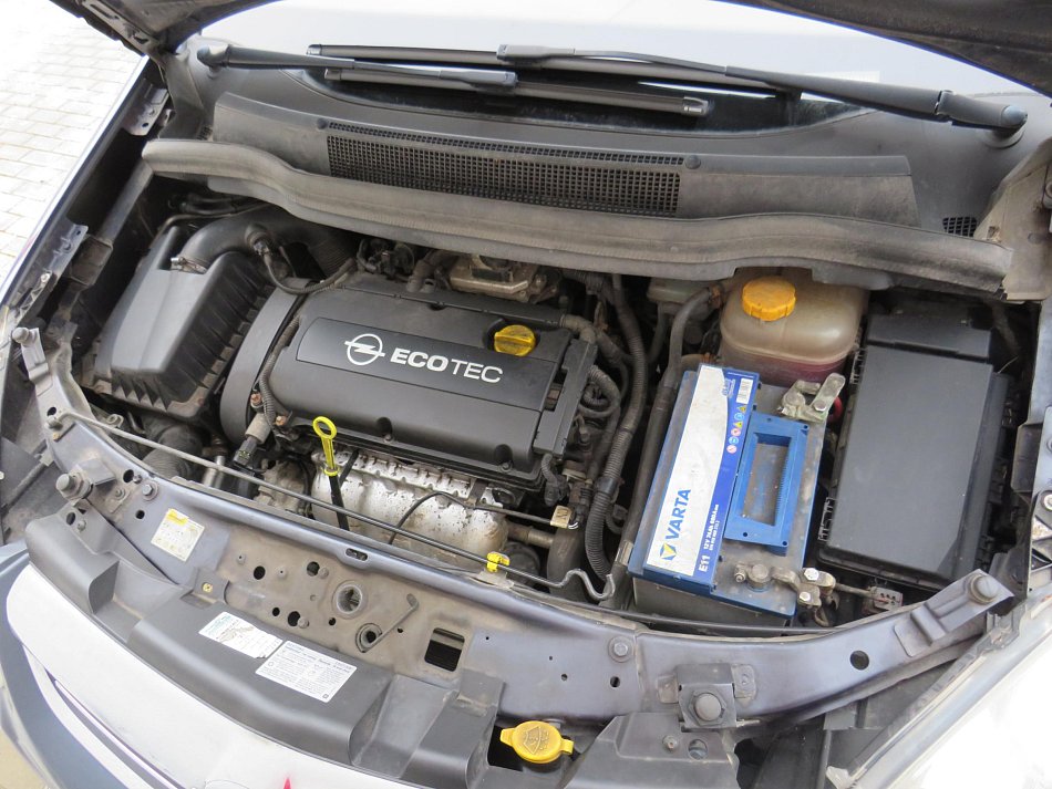 Opel Zafira 1.6i 