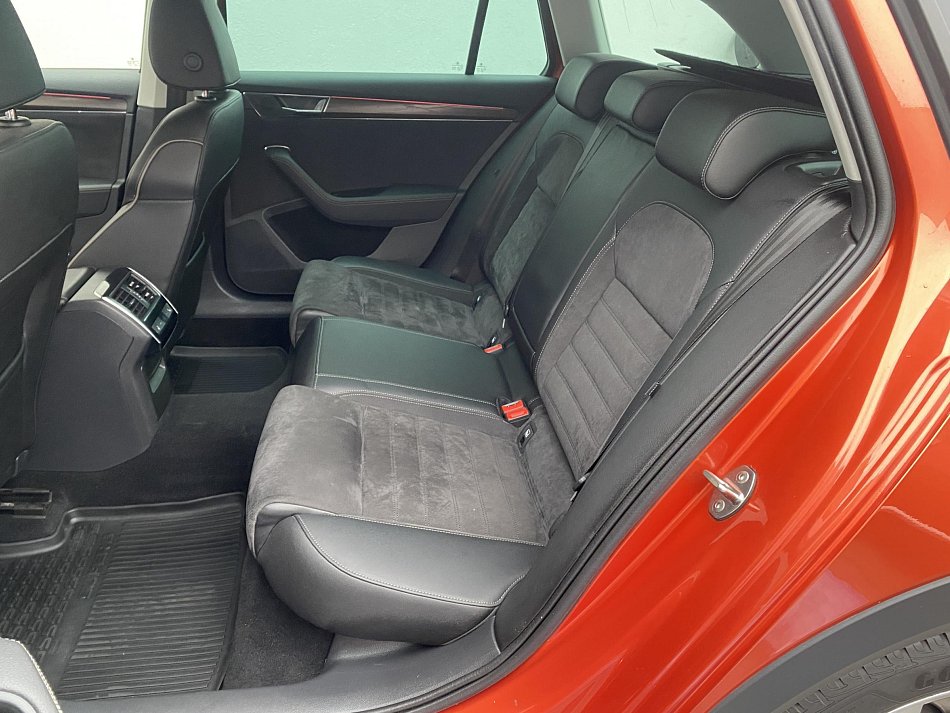 Škoda Superb III 2.0 TSi Scout 4x4