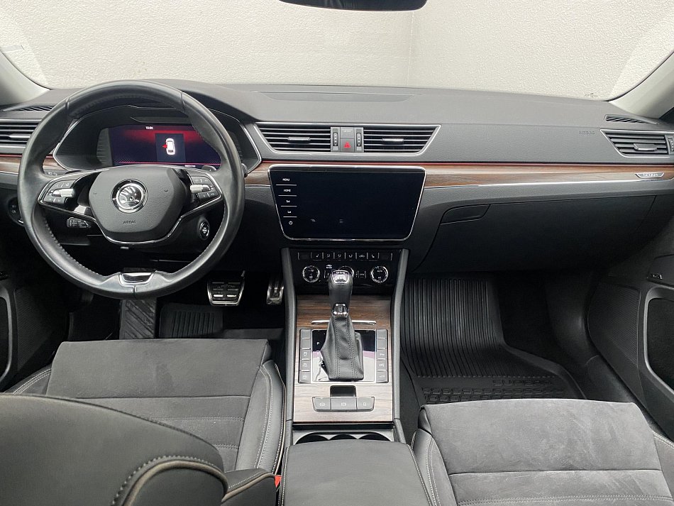 Škoda Superb III 2.0 TSi Scout 4x4