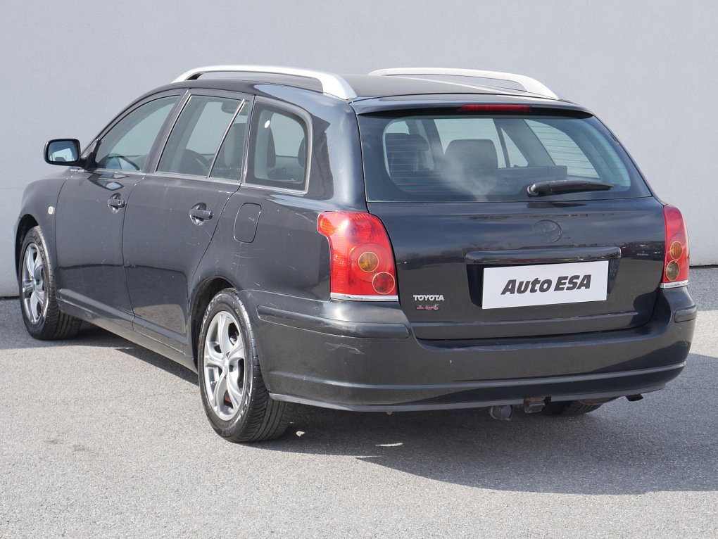 Toyota Avensis 1.8 i 