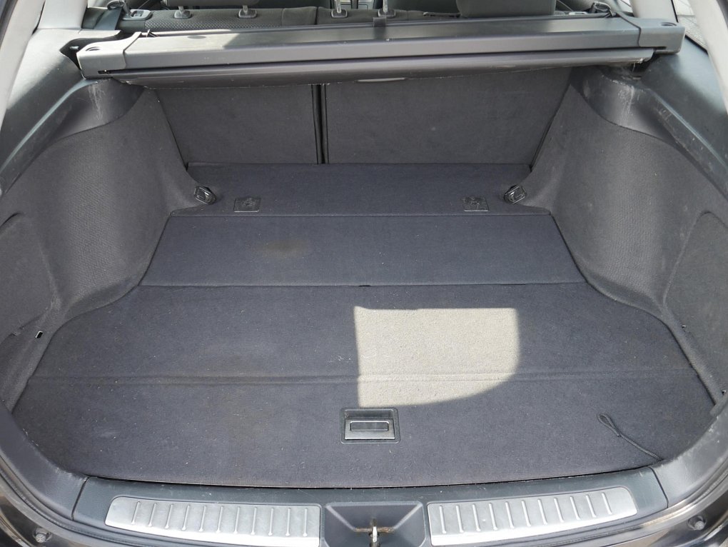 Toyota Avensis 1.8 i 