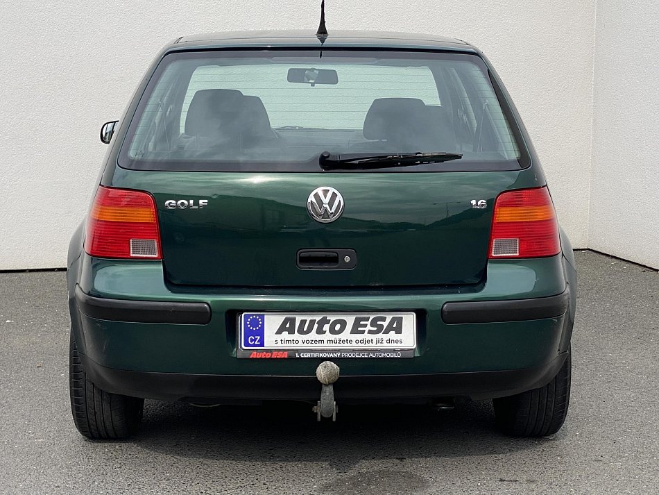 Volkswagen Golf 1.6i 