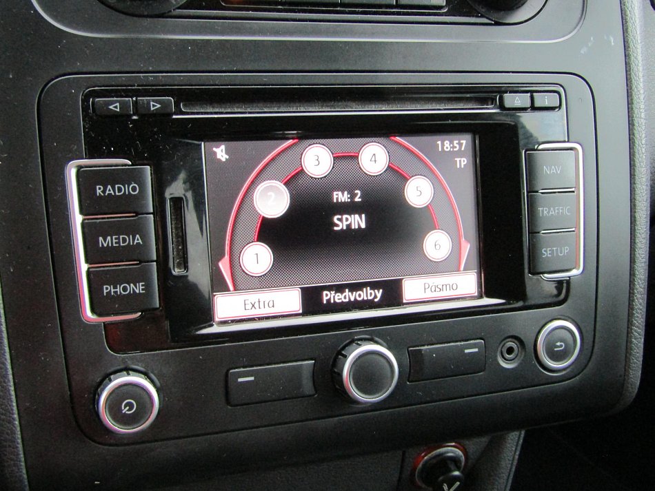 Volkswagen Touran 1.6 TDi 