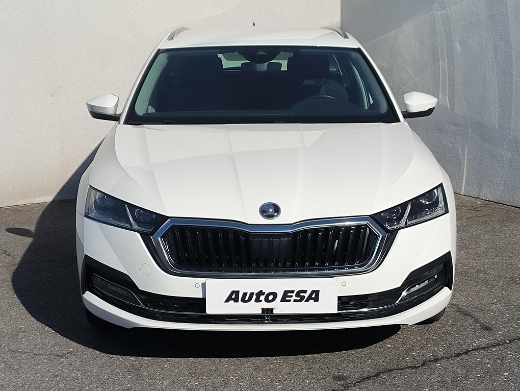 Škoda Octavia IV 1.5 TSI Style