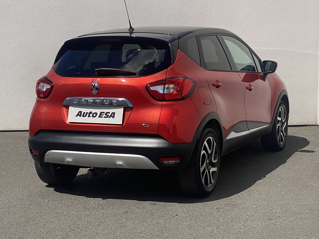 Renault Captur 0.9TCe Helly Hansen