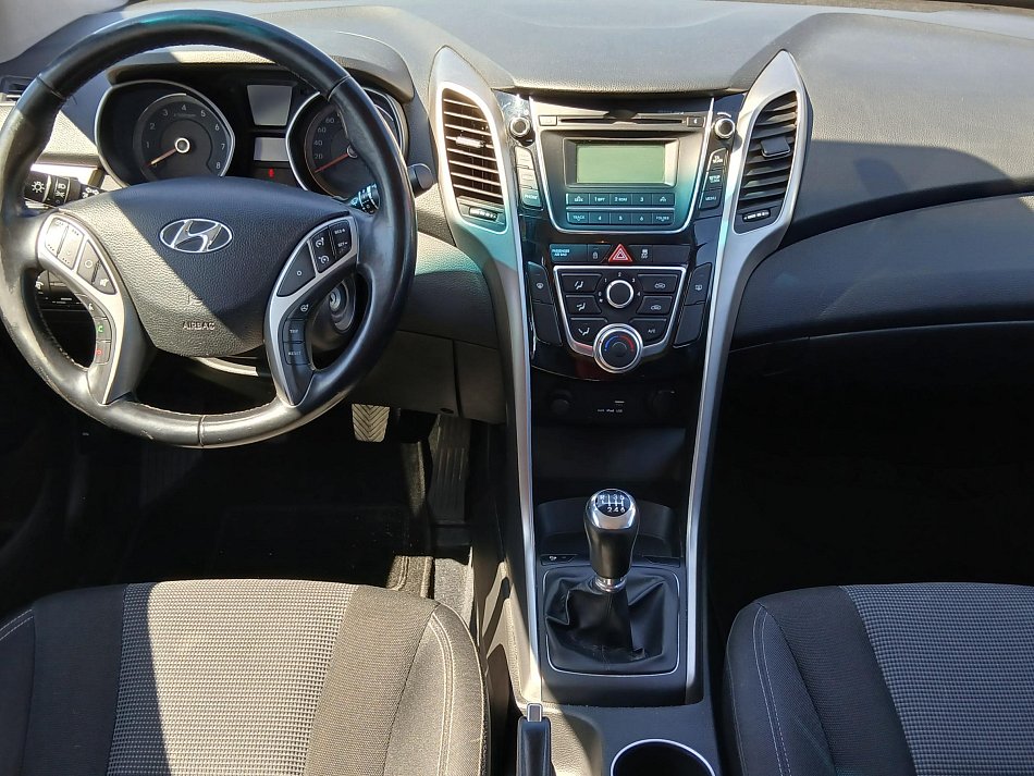 Hyundai I30 1.6i 