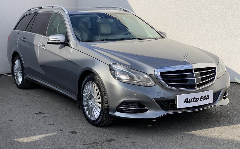 Mercedes-Benz Třída E 3.0 CDi  E350 4MATIC