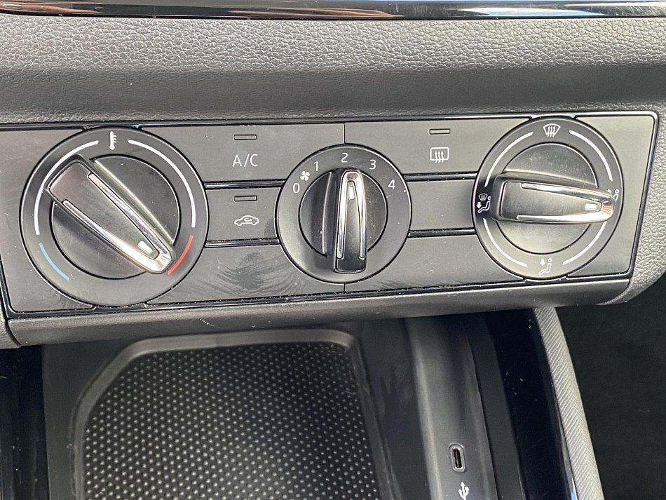 Škoda Kamiq 1.0 TSi Ambition