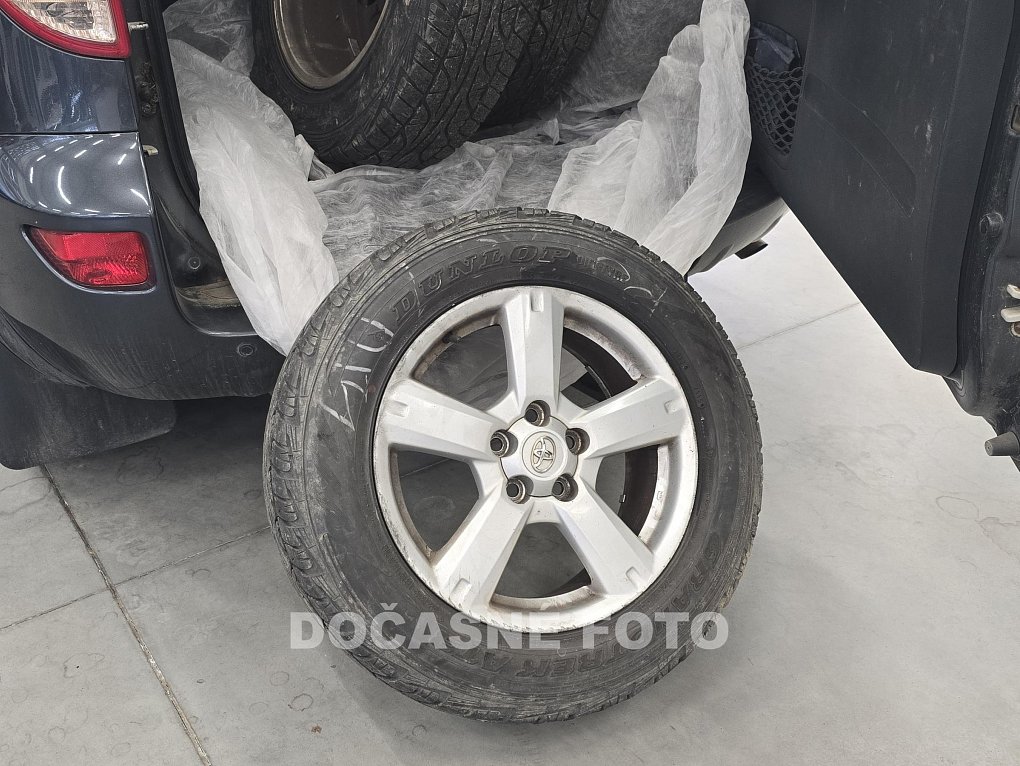 Toyota RAV4 2.2 D-CAT  4x4