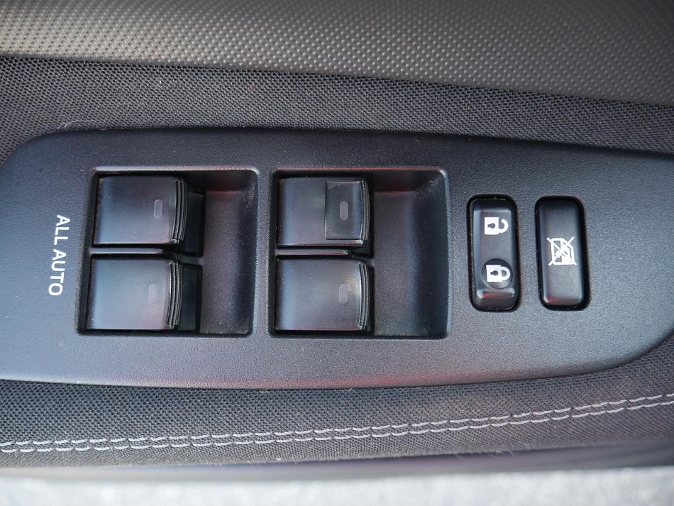 Toyota Auris 1.6 VVTi 