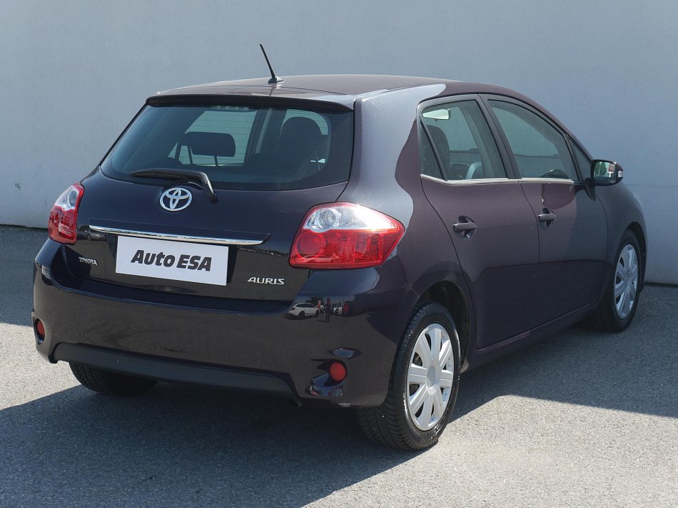Toyota Auris 1.6 VVTi 