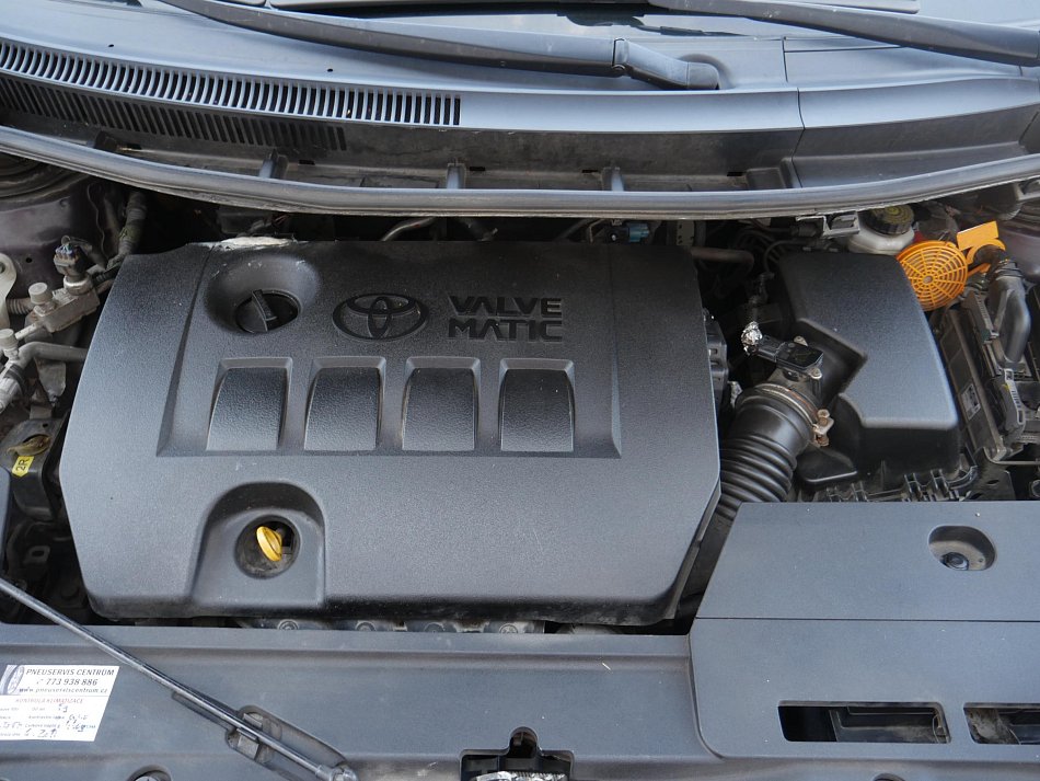Toyota Auris 1.6 VVTi 