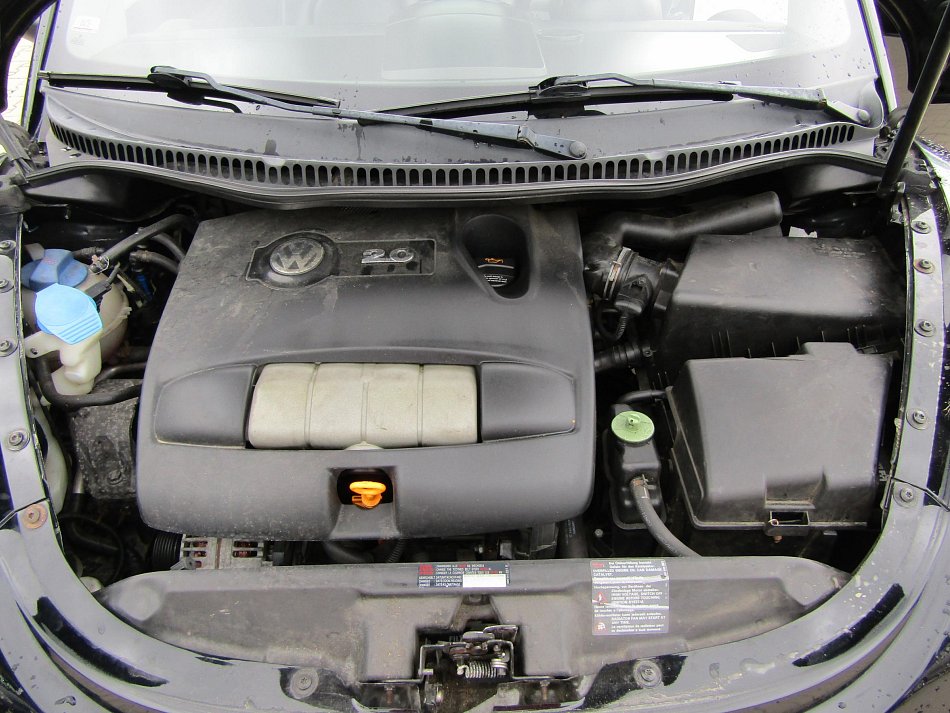 Volkswagen New Beetle 2.0i  Cabrio