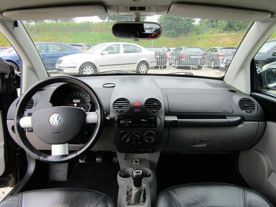 Volkswagen New Beetle 2.0i  Cabrio
