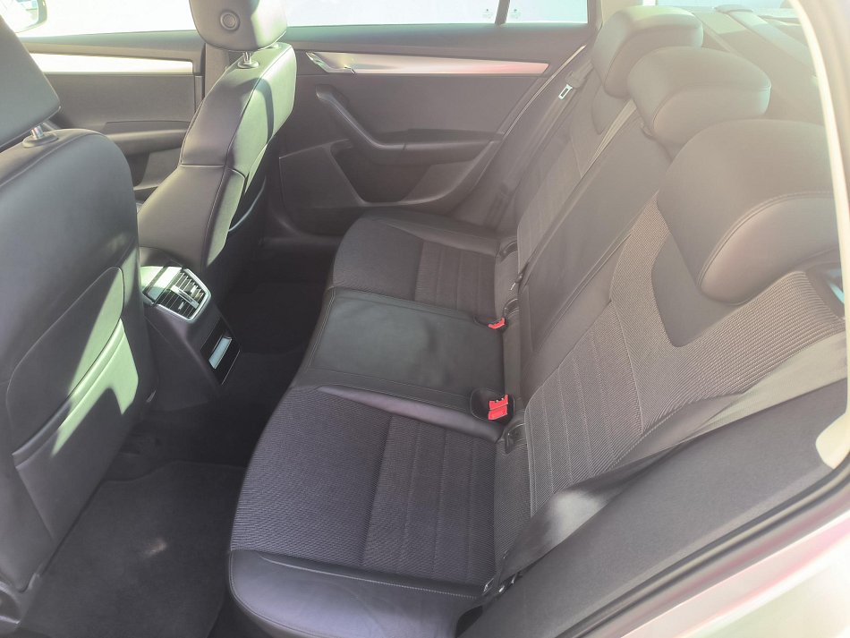 Škoda Octavia III 1.6 TDi Elegance