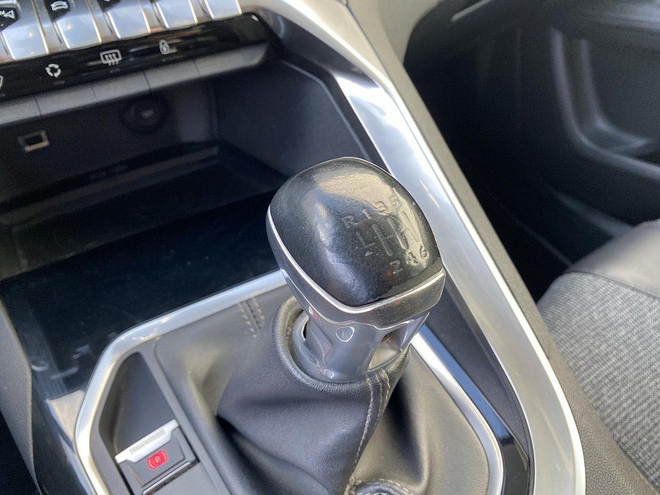 Peugeot 3008 1.5 HDi Allure