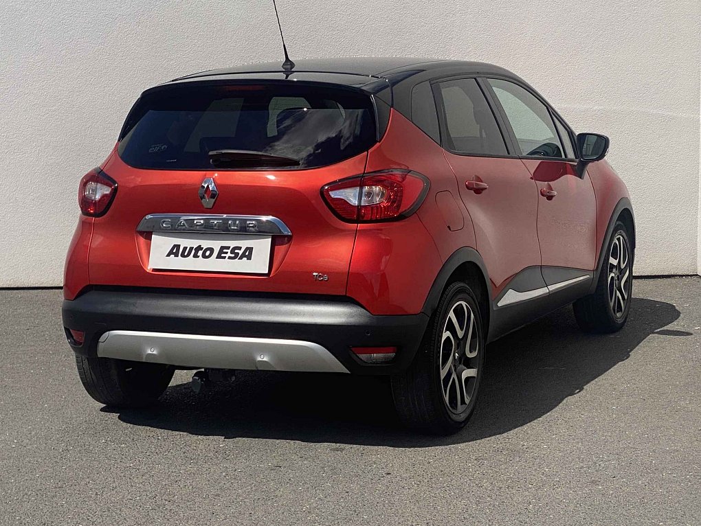 Renault Captur 0.9TCe Helly Hansen