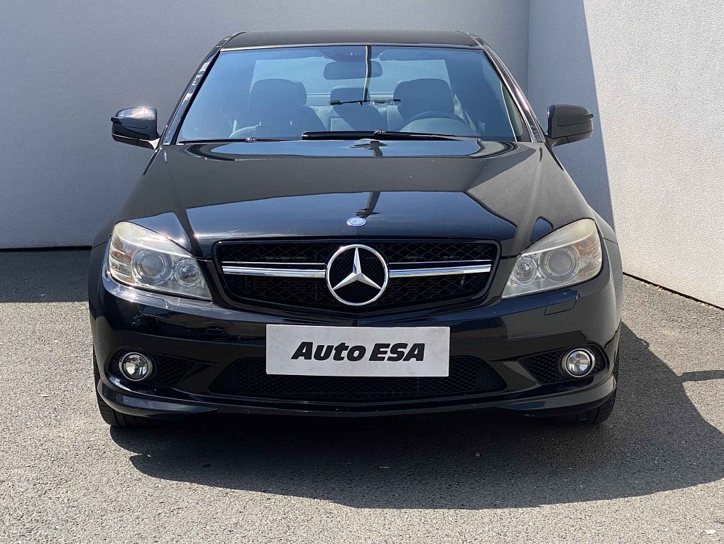 Mercedes-Benz Třída C 3.0i  280