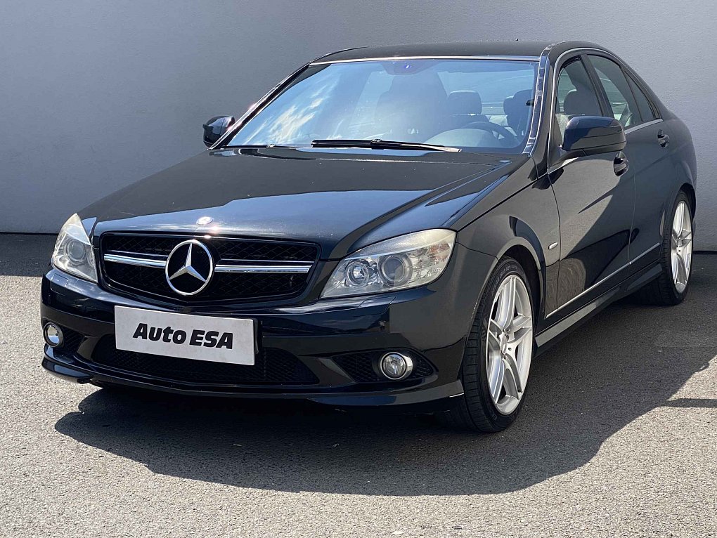 Mercedes-Benz Třída C 3.0i  280