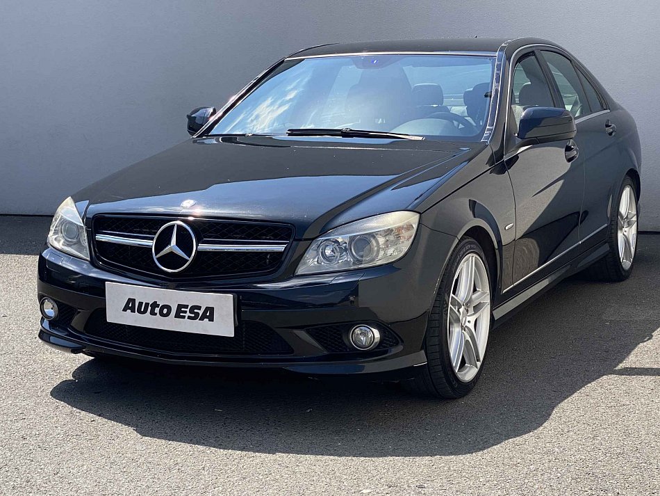 Mercedes-Benz Třída C 3.0i  280