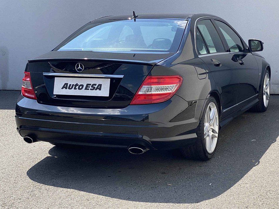 Mercedes-Benz Třída C 3.0i  280
