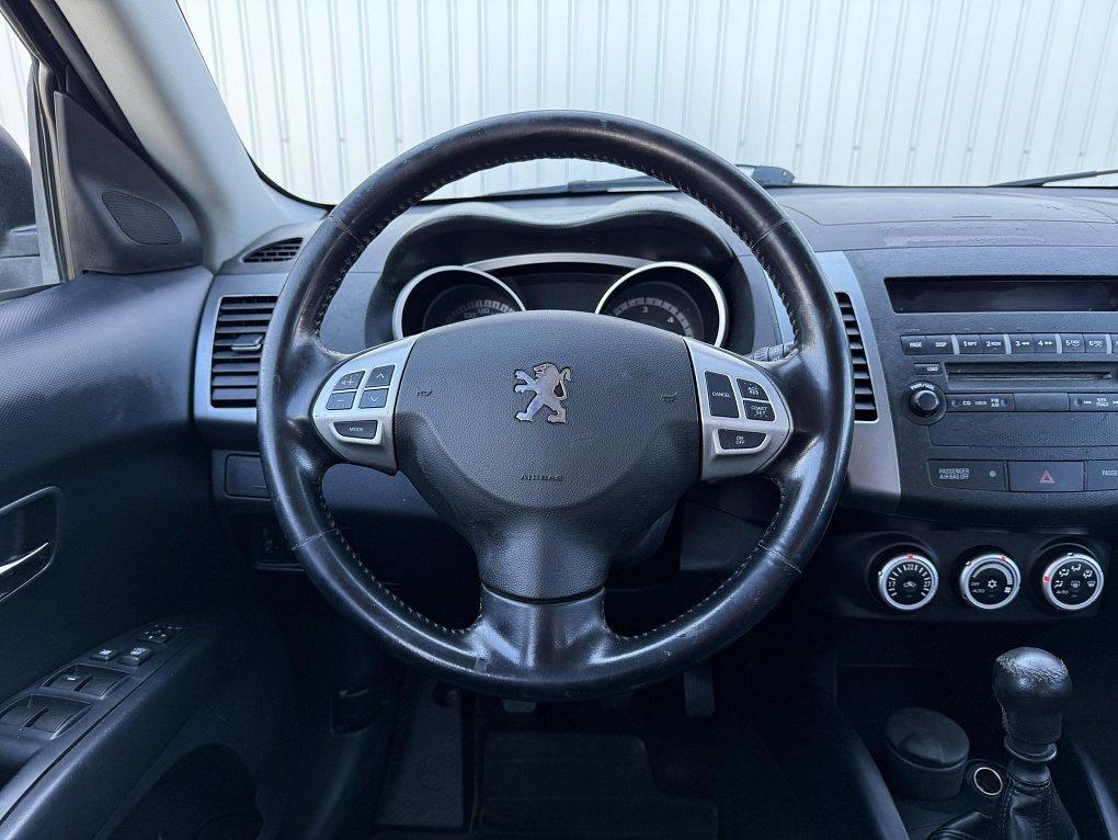 Peugeot 4007 2.2 HDi  4x4, 7míst