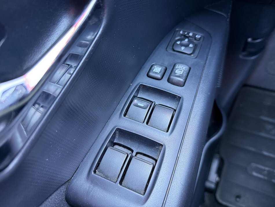 Peugeot 4007 2.2 HDi  4x4, 7míst