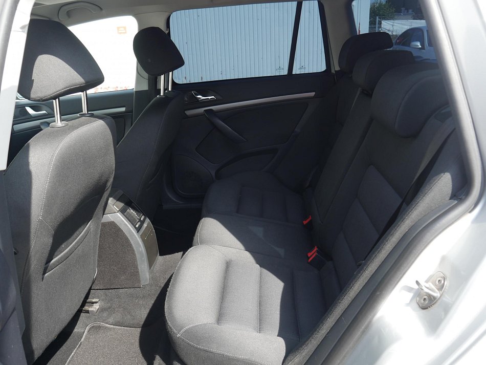 Škoda Octavia II 2.0 TDi Elegance 4x4