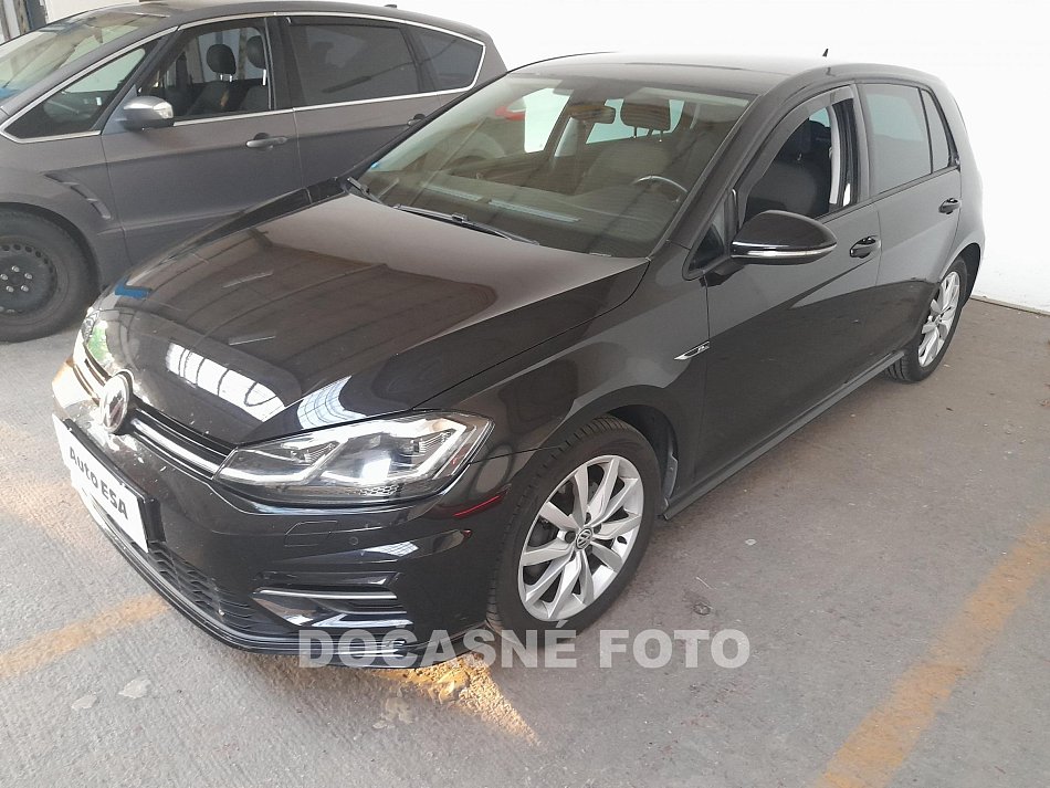 Volkswagen Golf 1.5 TSi 