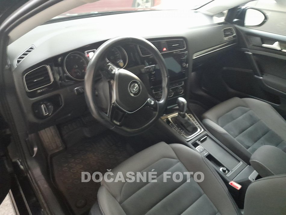 Volkswagen Golf 1.5 TSi 