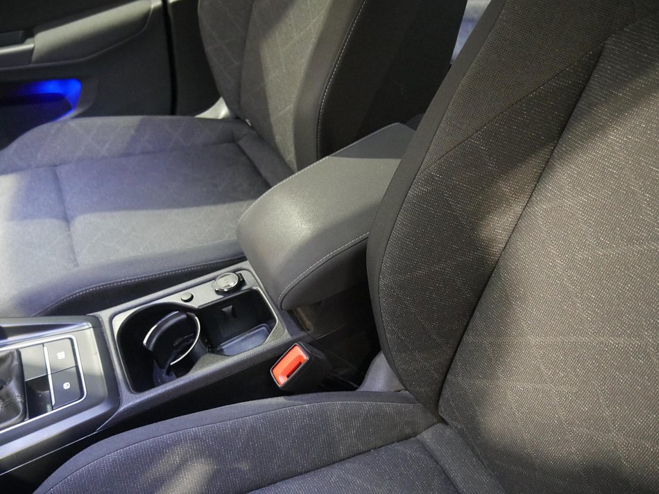 Volkswagen Golf 1.5 TSi 