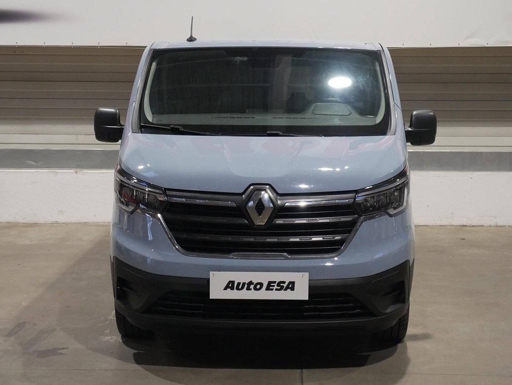Renault Trafic 2.0dCi  L2 8míst