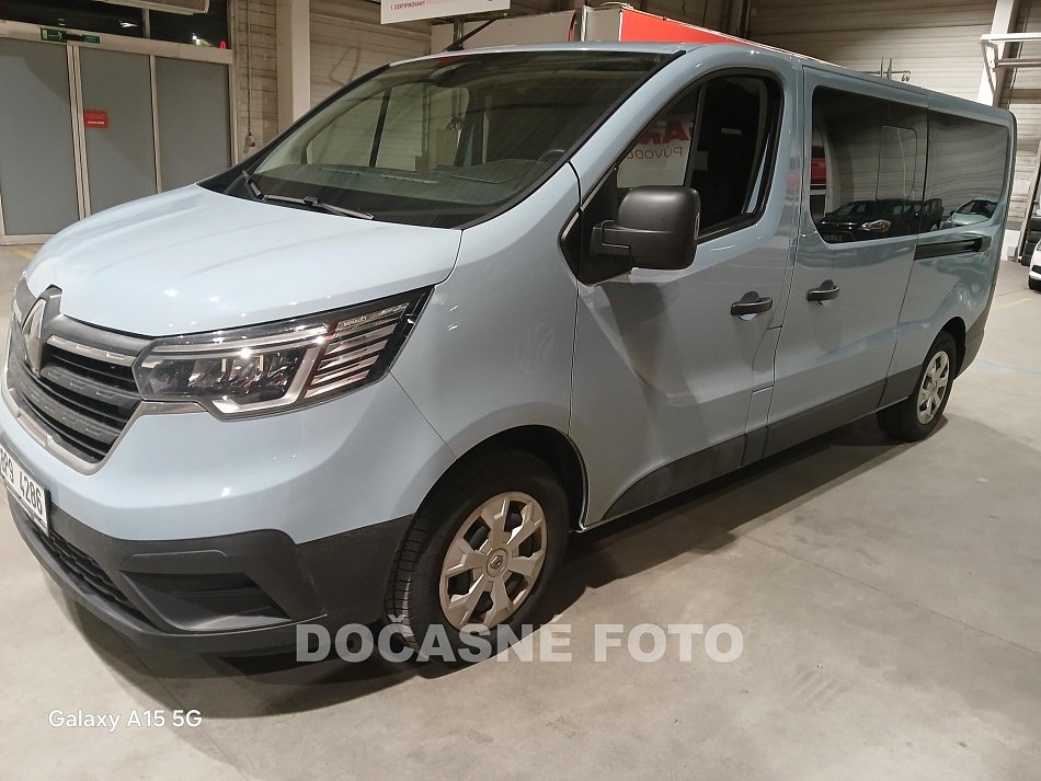 Renault Trafic 2.0. 