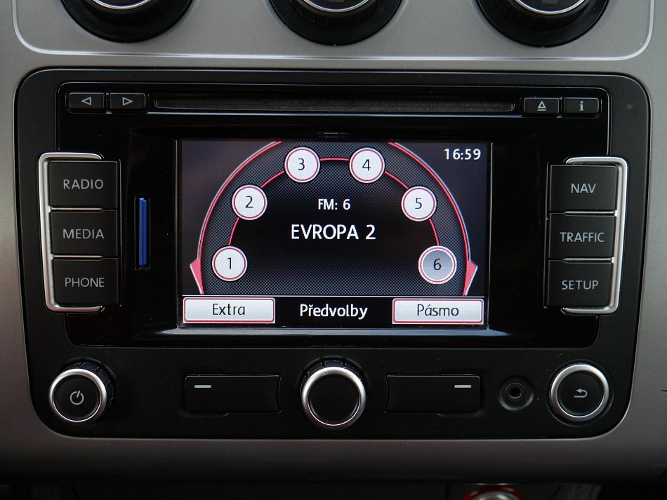 Volkswagen Touran 1.4TSI 