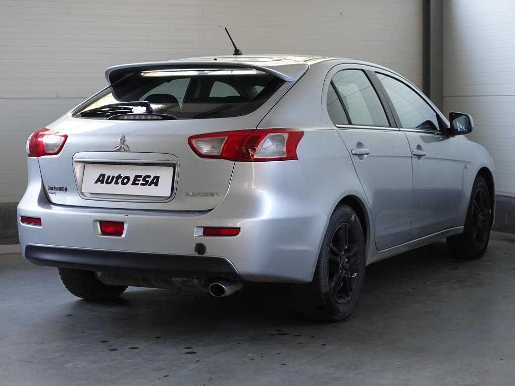 Mitsubishi Lancer 1.8i 