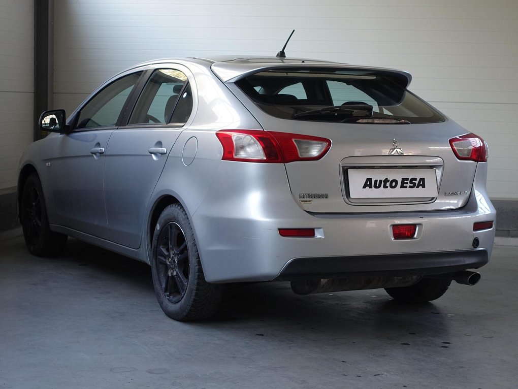 Mitsubishi Lancer 1.8i 