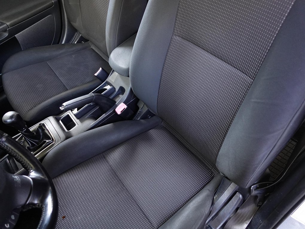 Mitsubishi Lancer 1.8i 