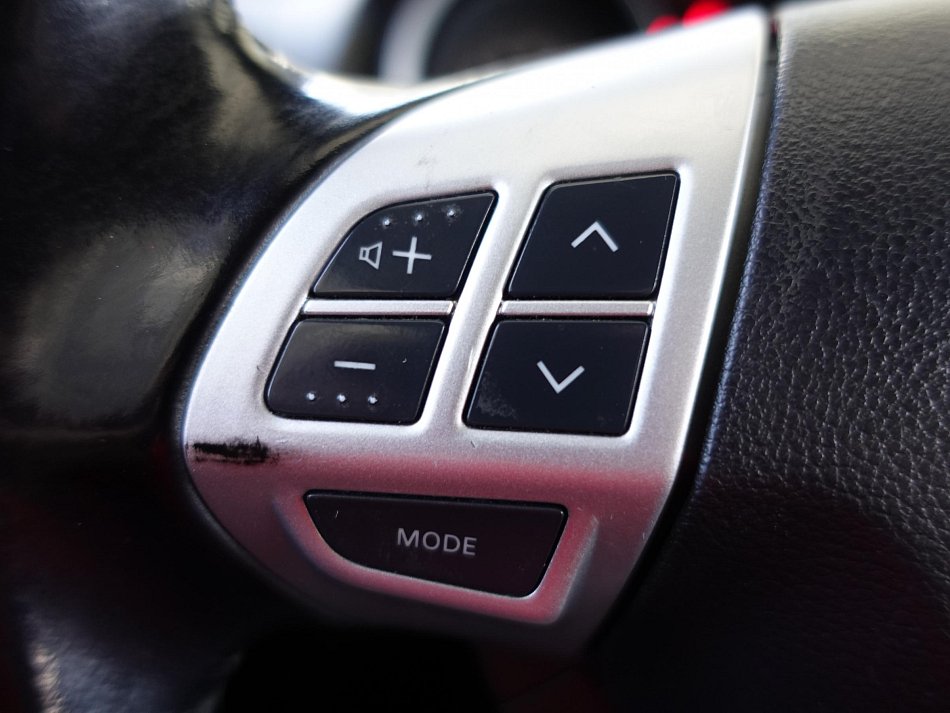 Mitsubishi Lancer 1.8i 