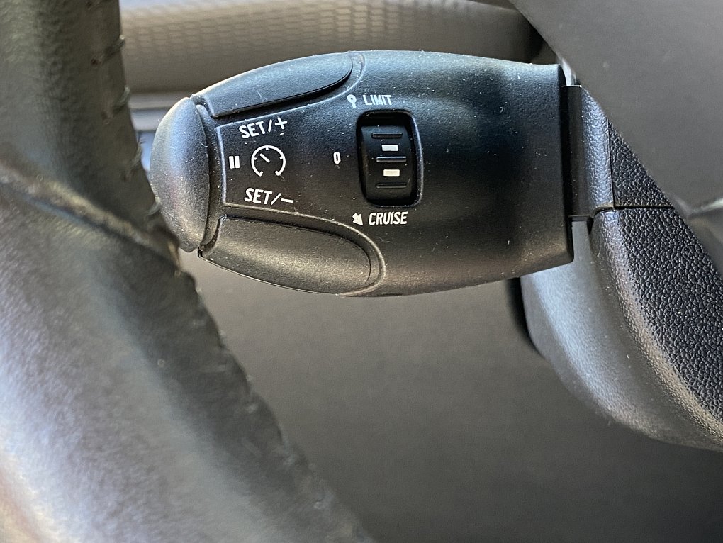 Peugeot 2008 1.2PT Style