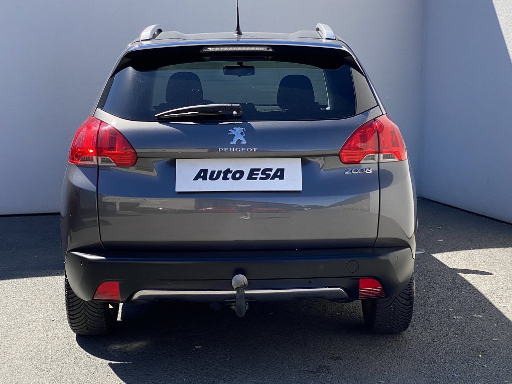 Peugeot 2008 1.2PT Style