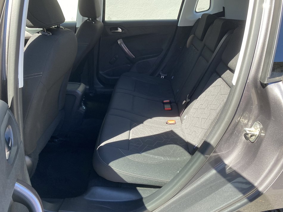 Peugeot 2008 1.2PT Style