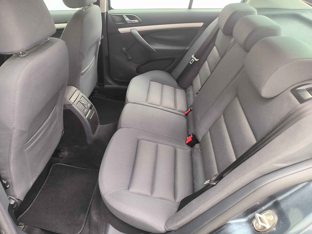 Škoda Octavia II 1.6MPi Ambition