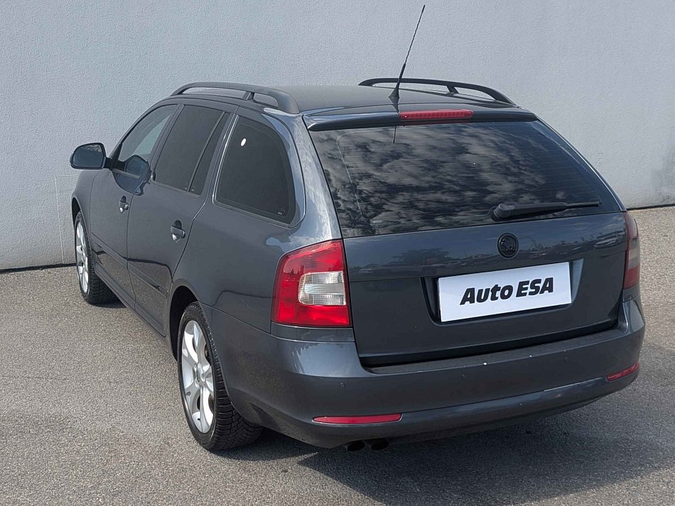 Škoda Octavia II 2.0TDi Elegance