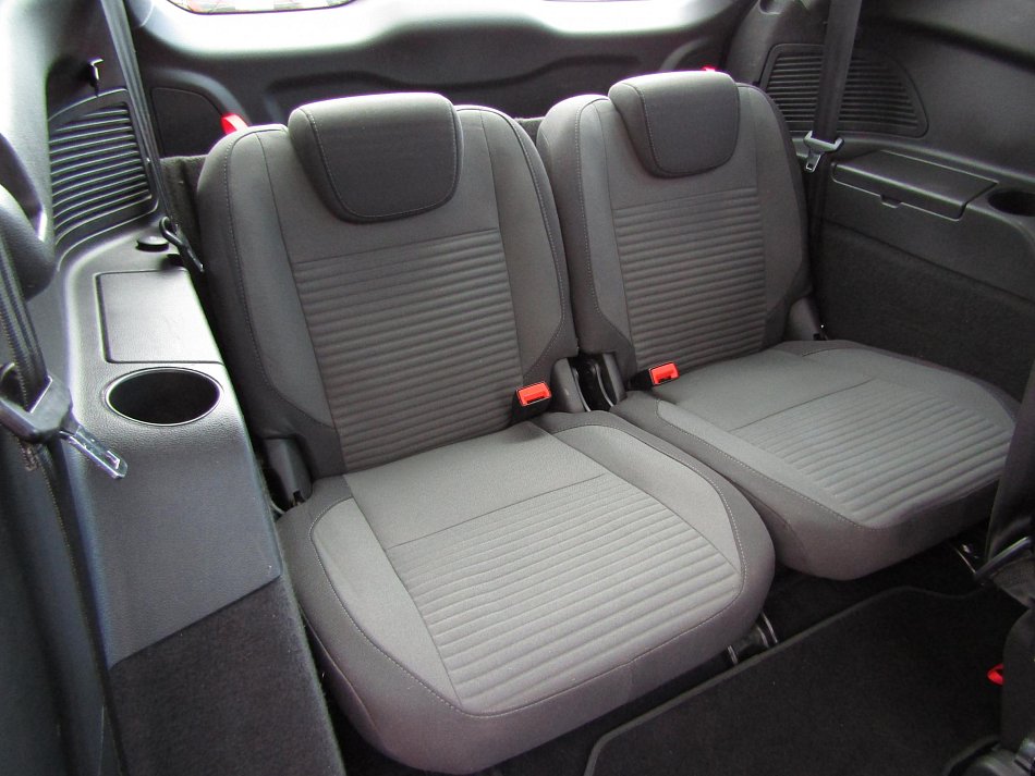 Ford Grand C-MAX 1.5 TDCi Titanium 7míst