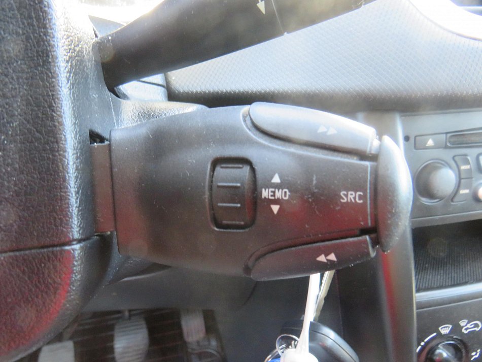 Peugeot 207 1.4i 