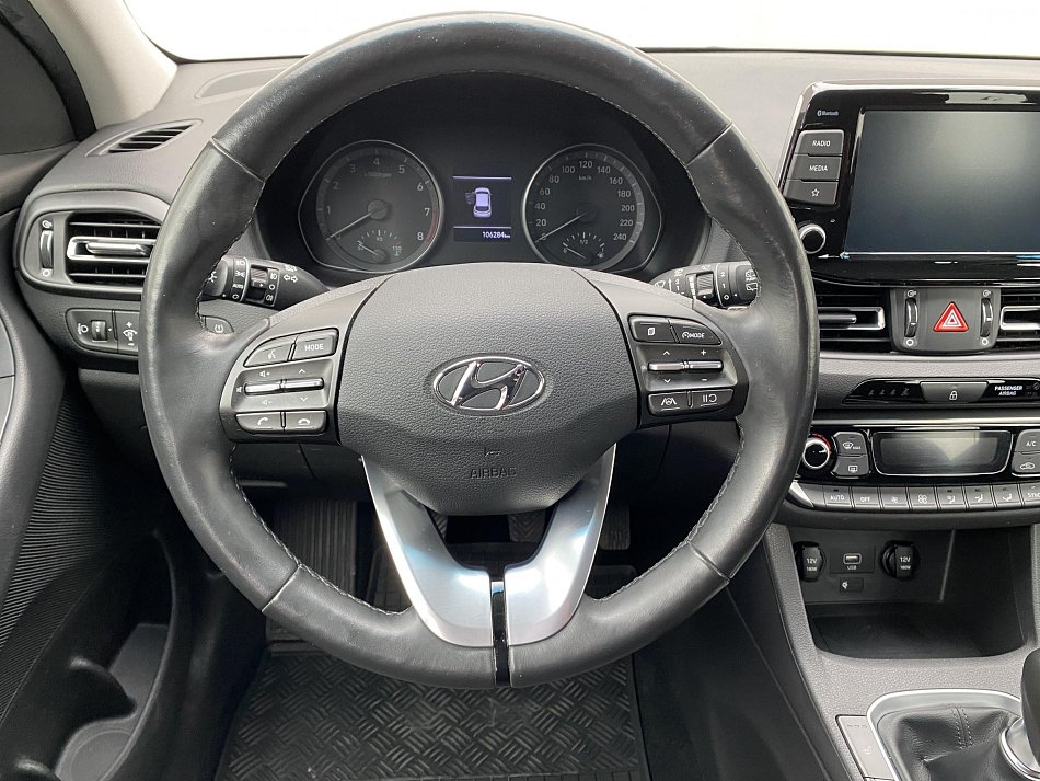 Hyundai I30 1.5 DPi Smart