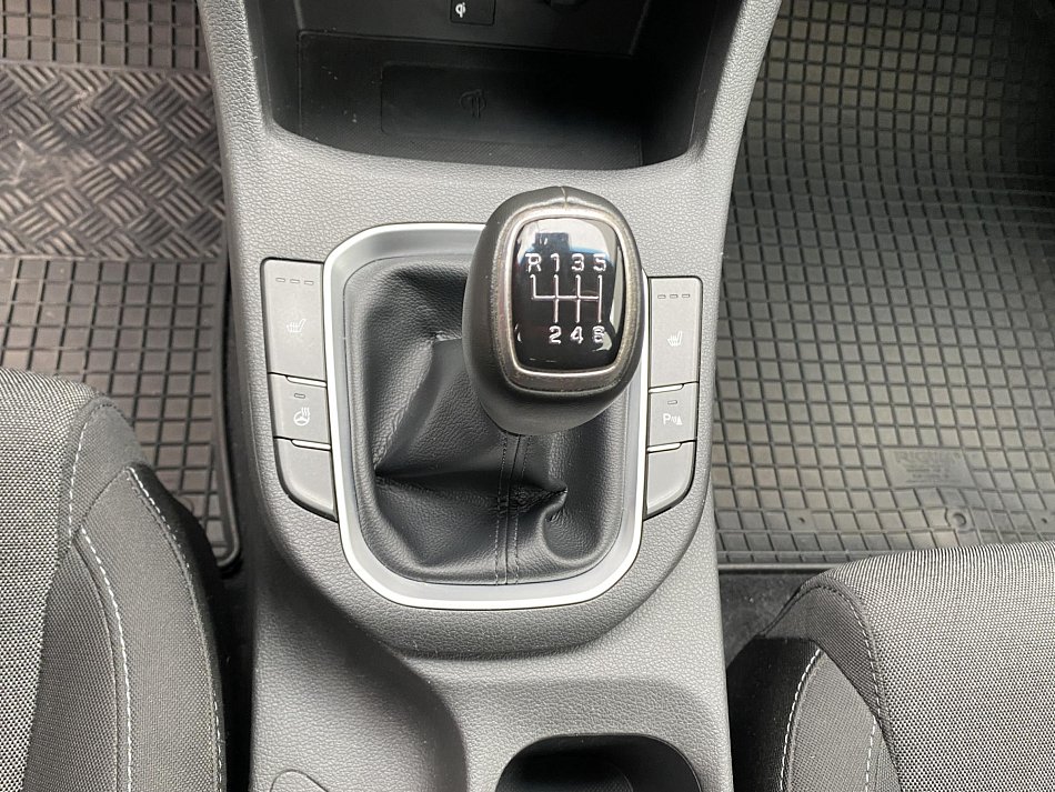 Hyundai I30 1.5 DPi Smart
