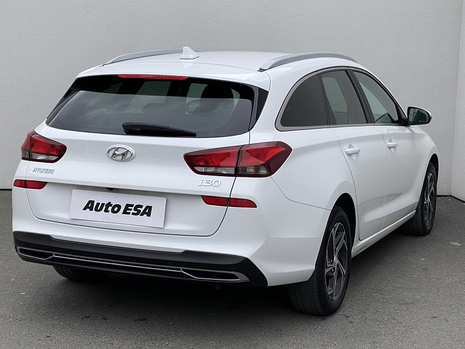 Hyundai I30 1.5 DPi Smart