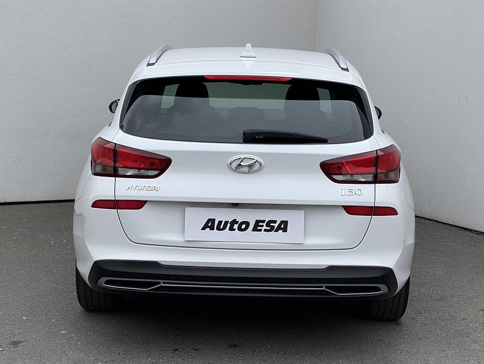 Hyundai I30 1.5 DPi Smart