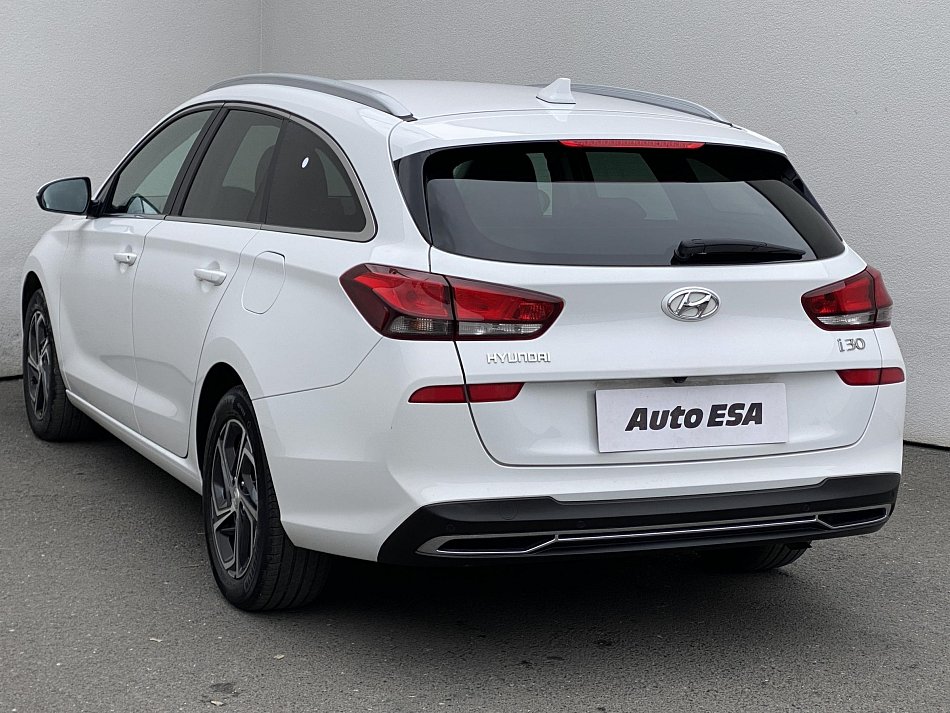 Hyundai I30 1.5 DPi Smart
